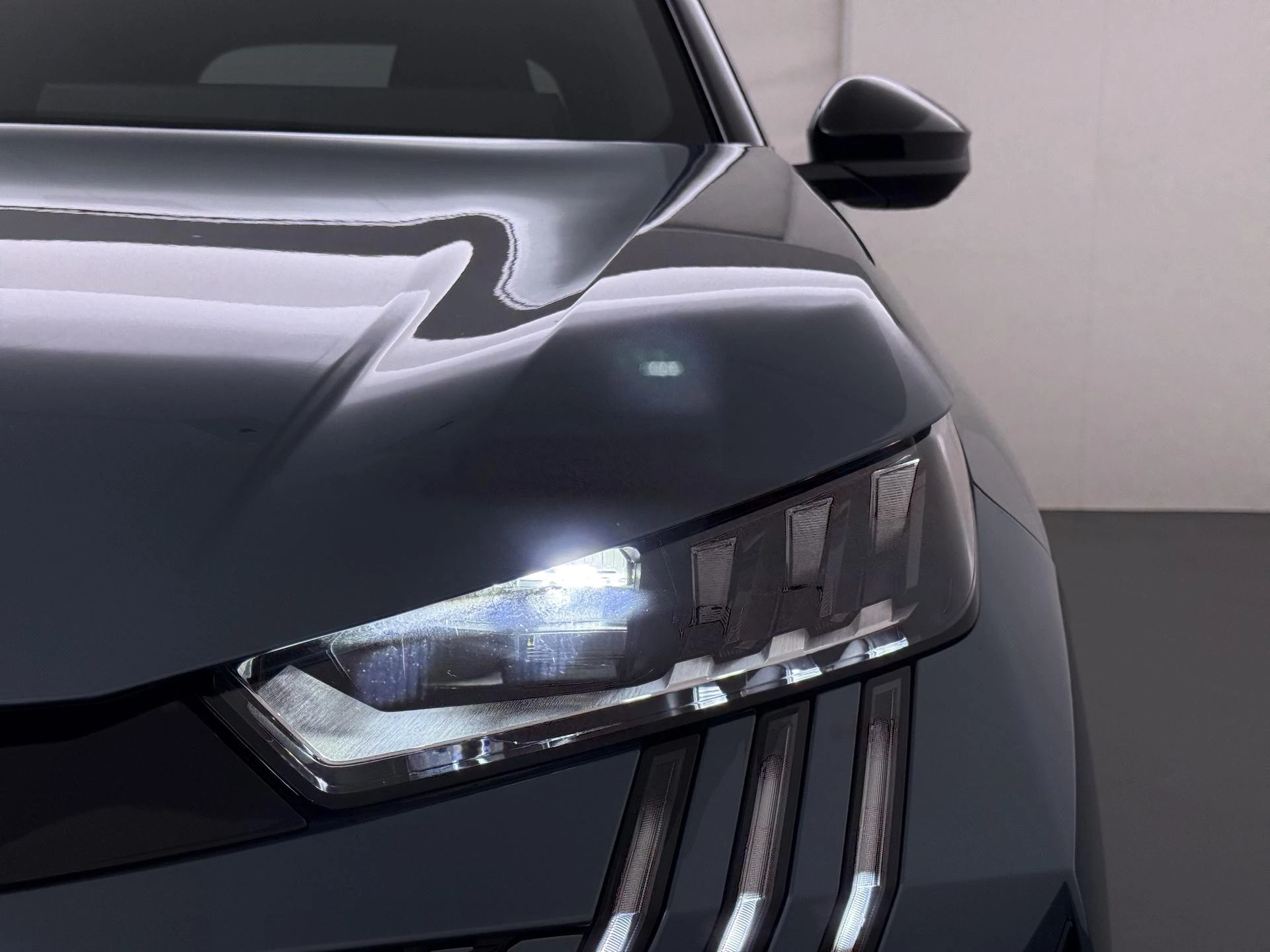 Hoofdafbeelding Peugeot e-5008