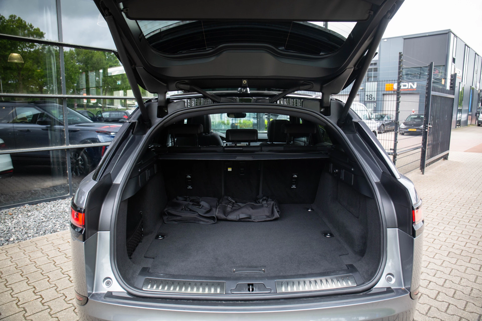 Hoofdafbeelding Land Rover Range Rover Velar
