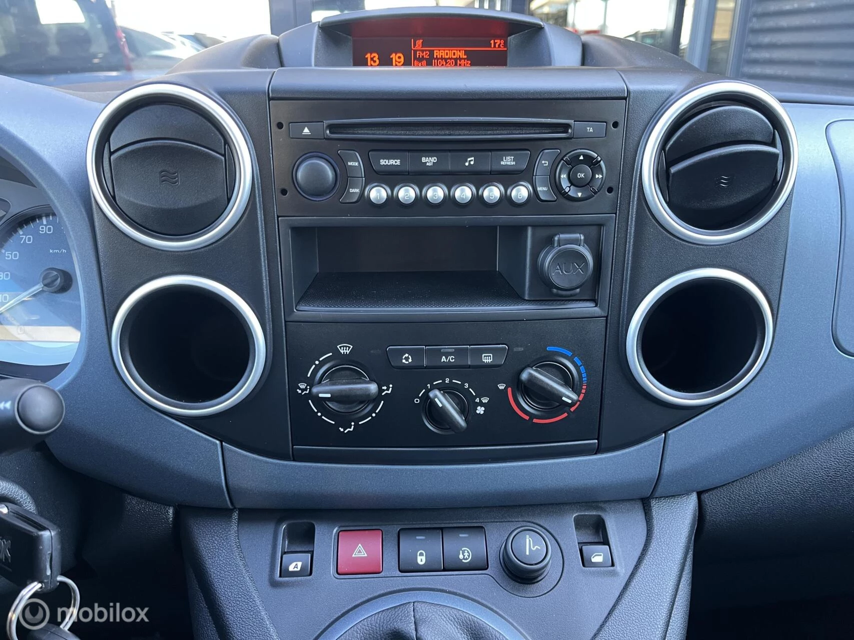 Hoofdafbeelding Peugeot Partner