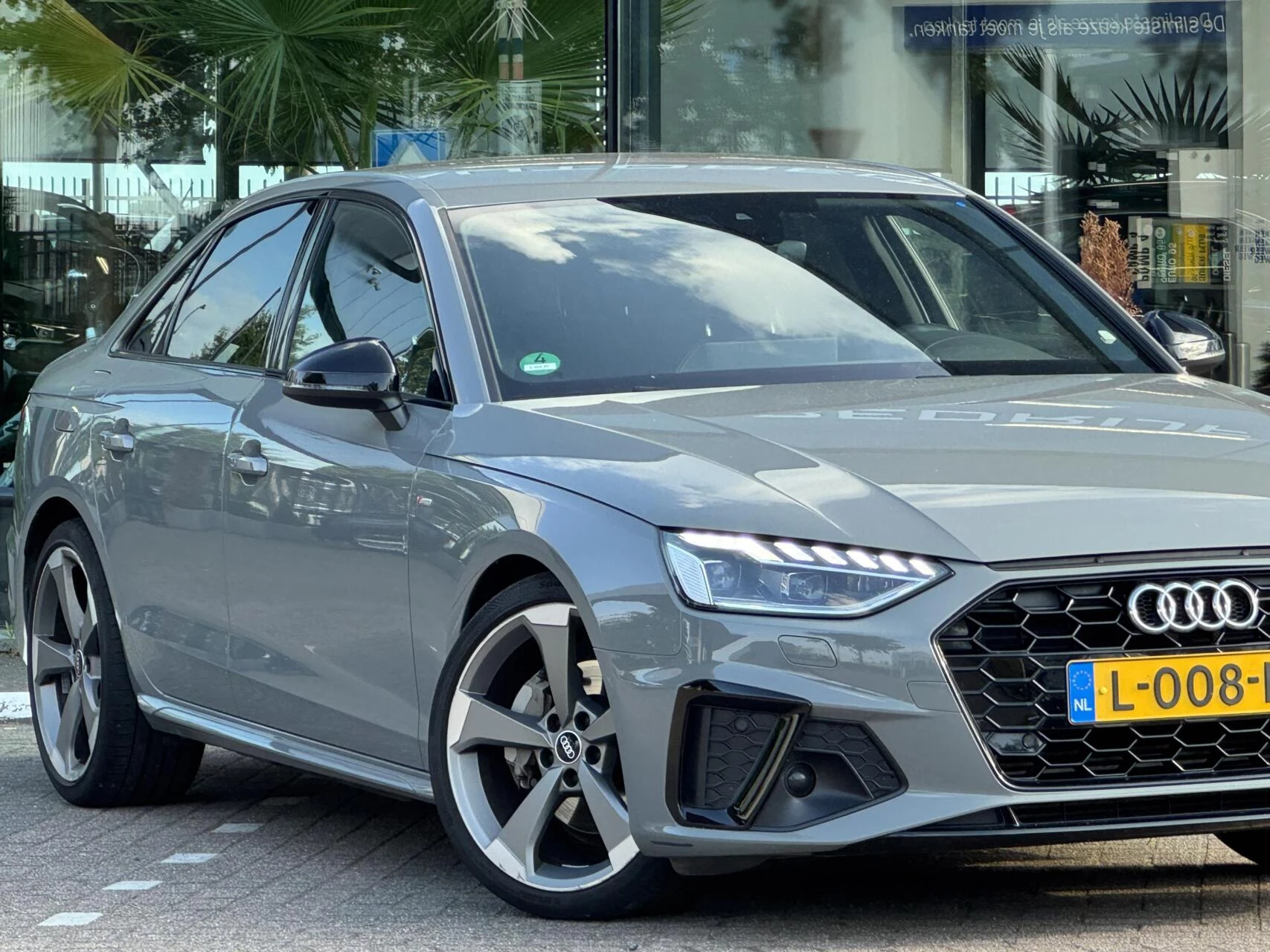 Hoofdafbeelding Audi A4