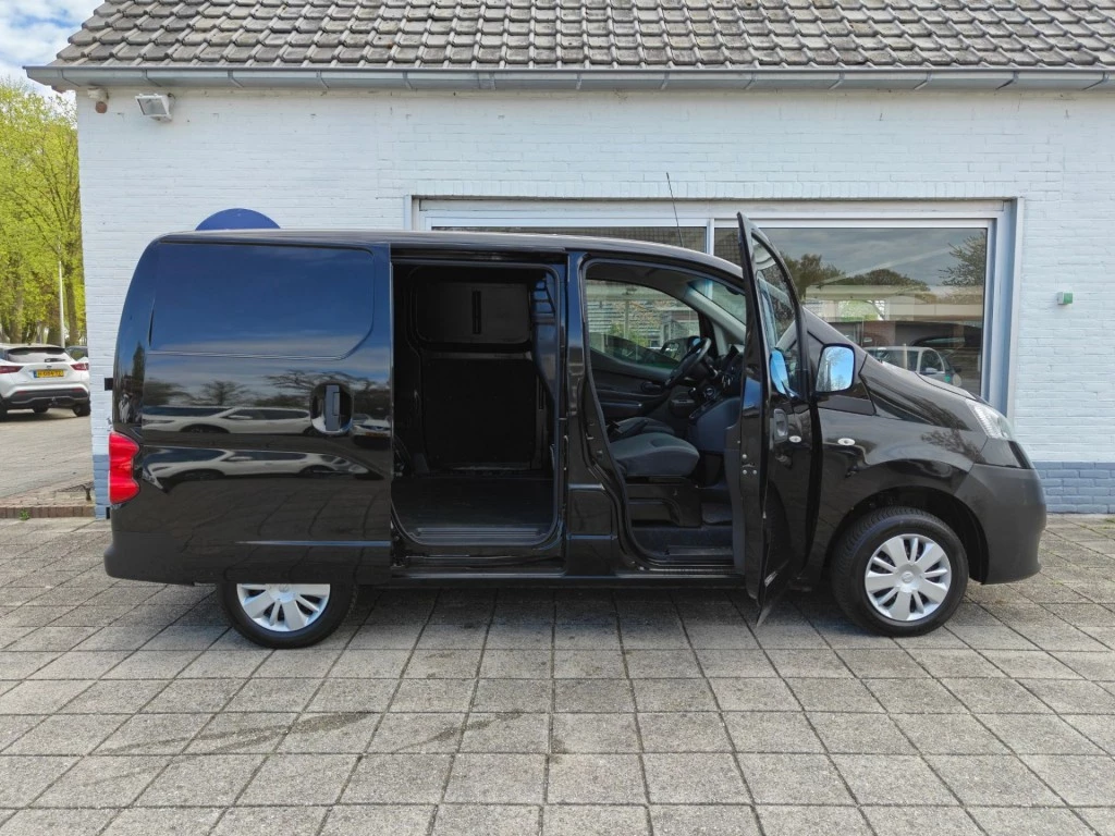 Hoofdafbeelding Nissan NV200