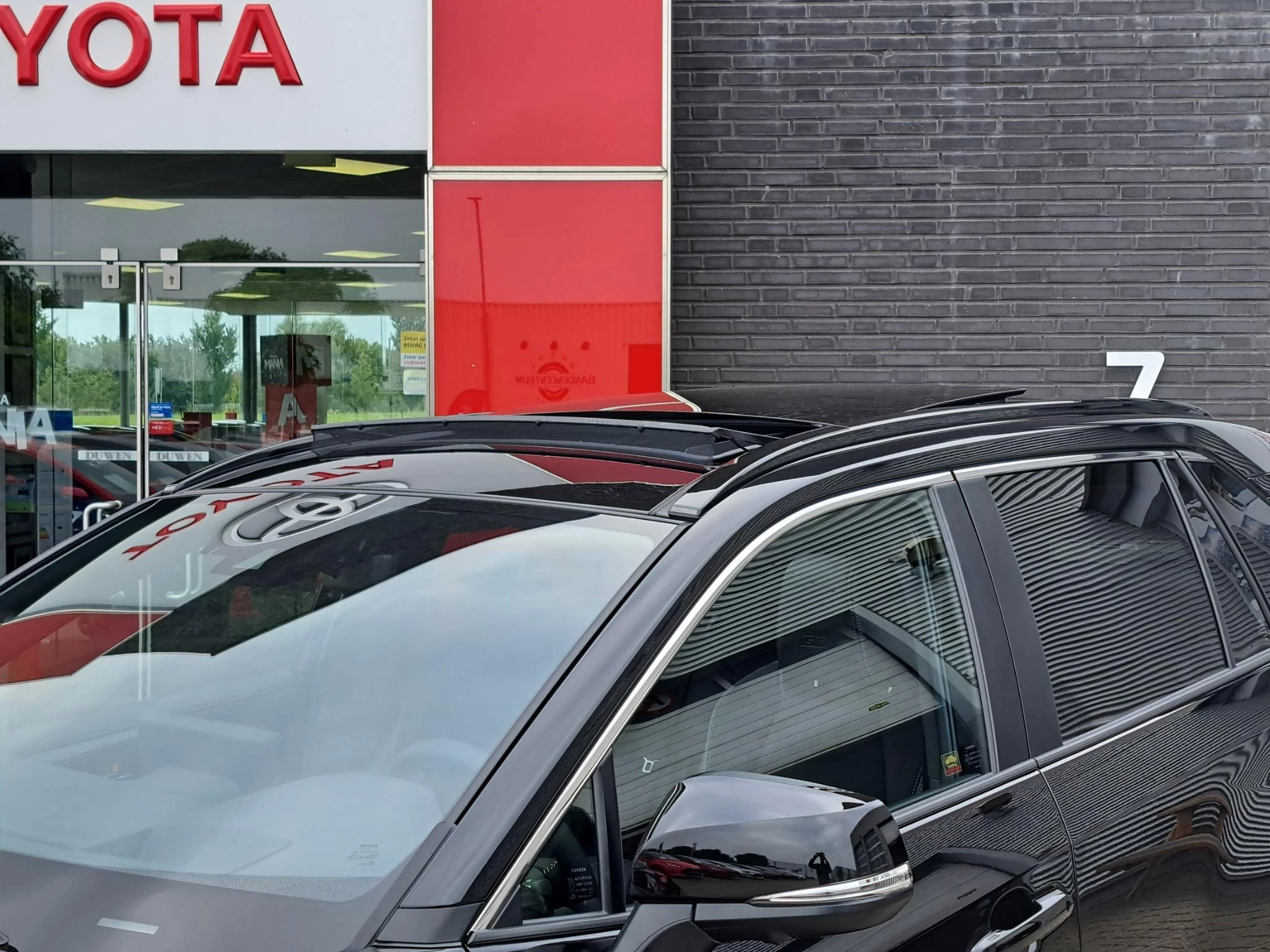 Hoofdafbeelding Toyota RAV4