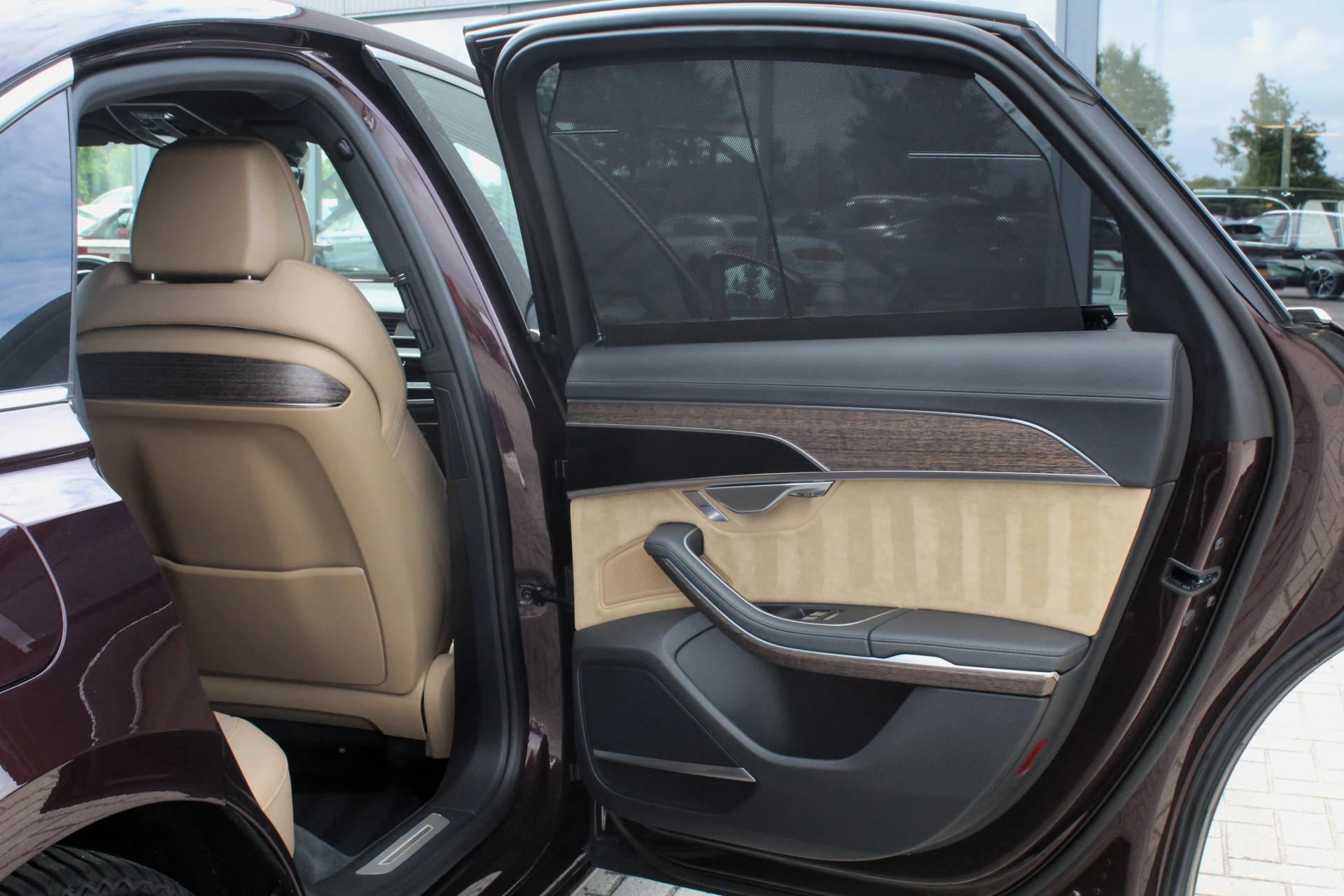 Hoofdafbeelding Audi A8
