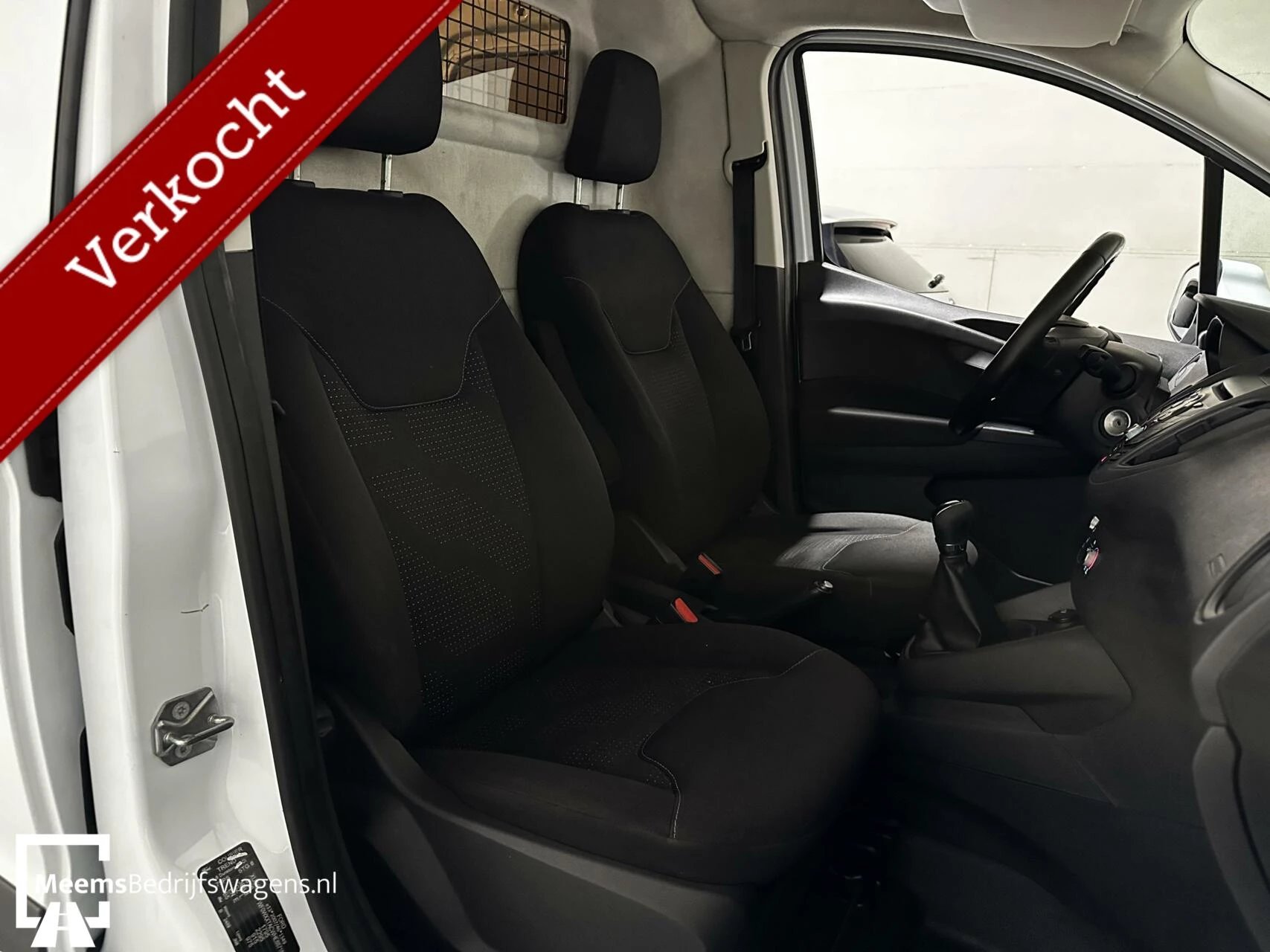 Hoofdafbeelding Ford Transit Courier