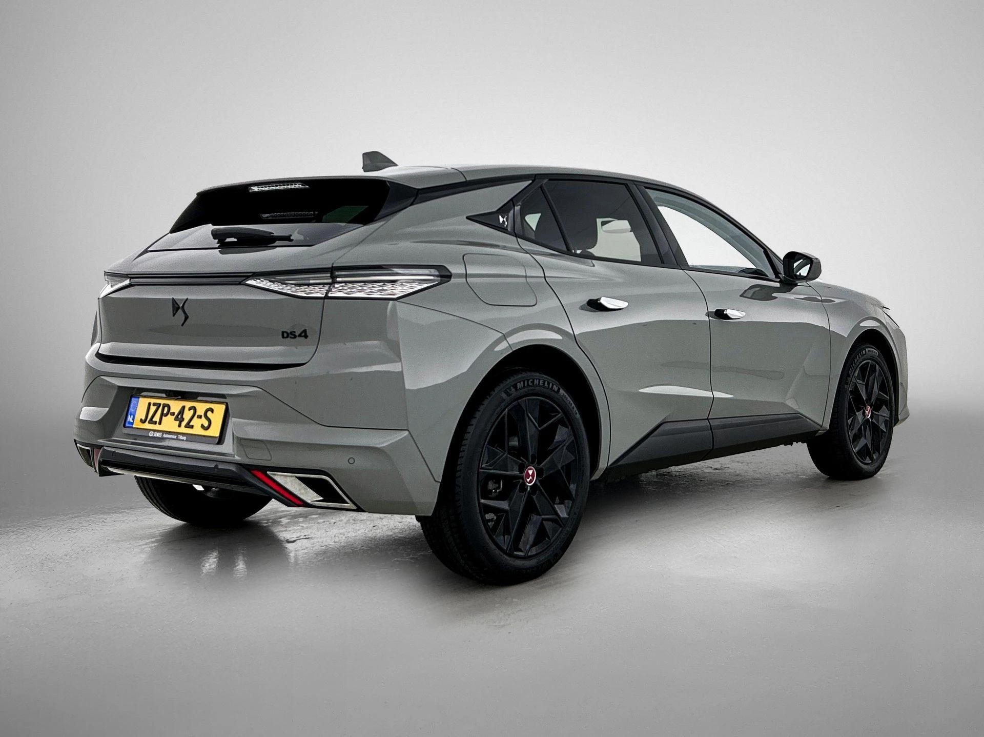 Hoofdafbeelding DS DS 4