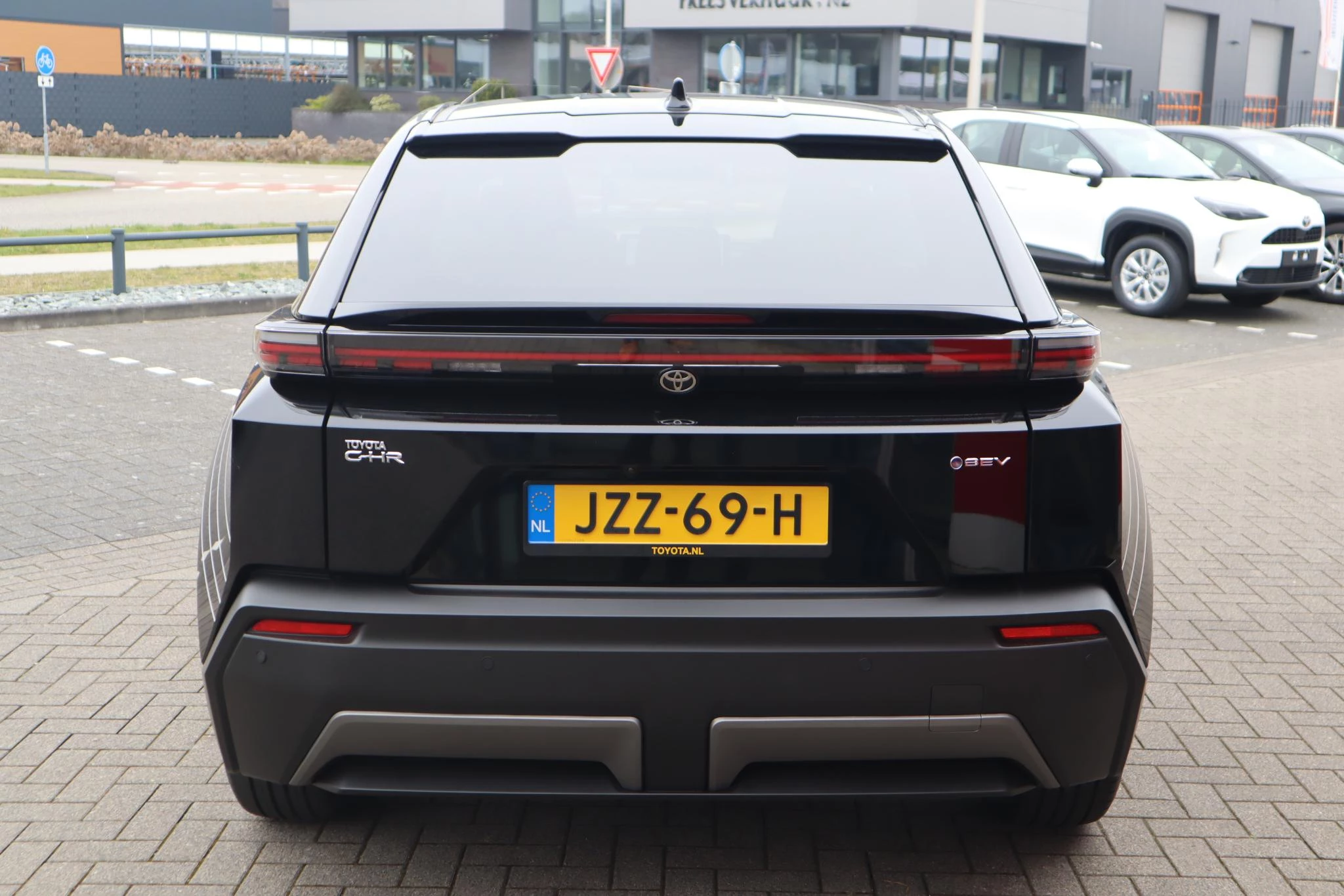 Hoofdafbeelding Toyota C-HR+