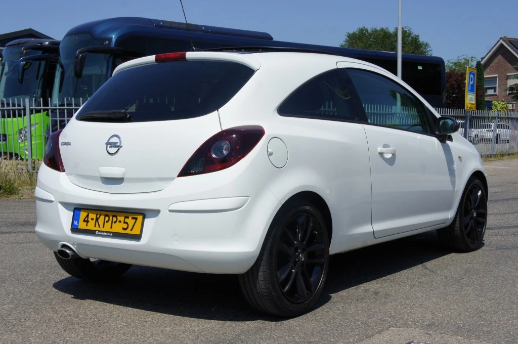 Hoofdafbeelding Opel Corsa