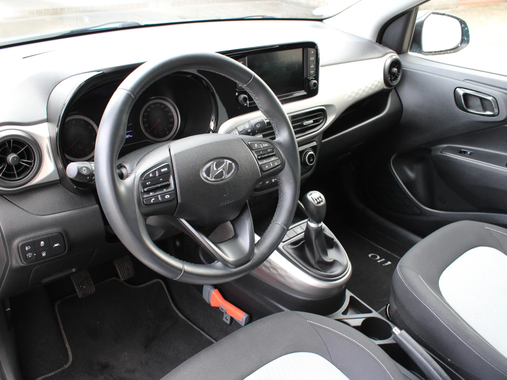 Hoofdafbeelding Hyundai i10