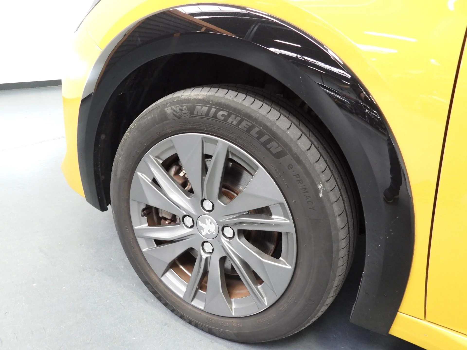 Hoofdafbeelding Peugeot e-208