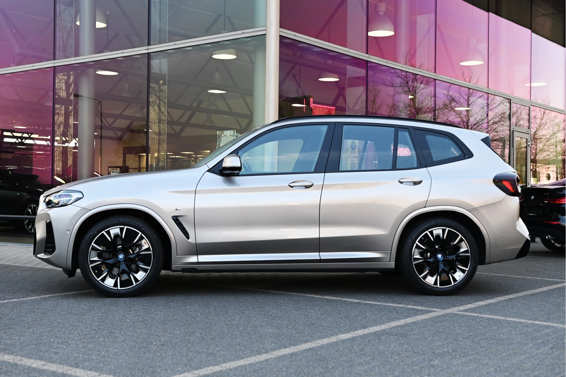 Hoofdafbeelding BMW iX3