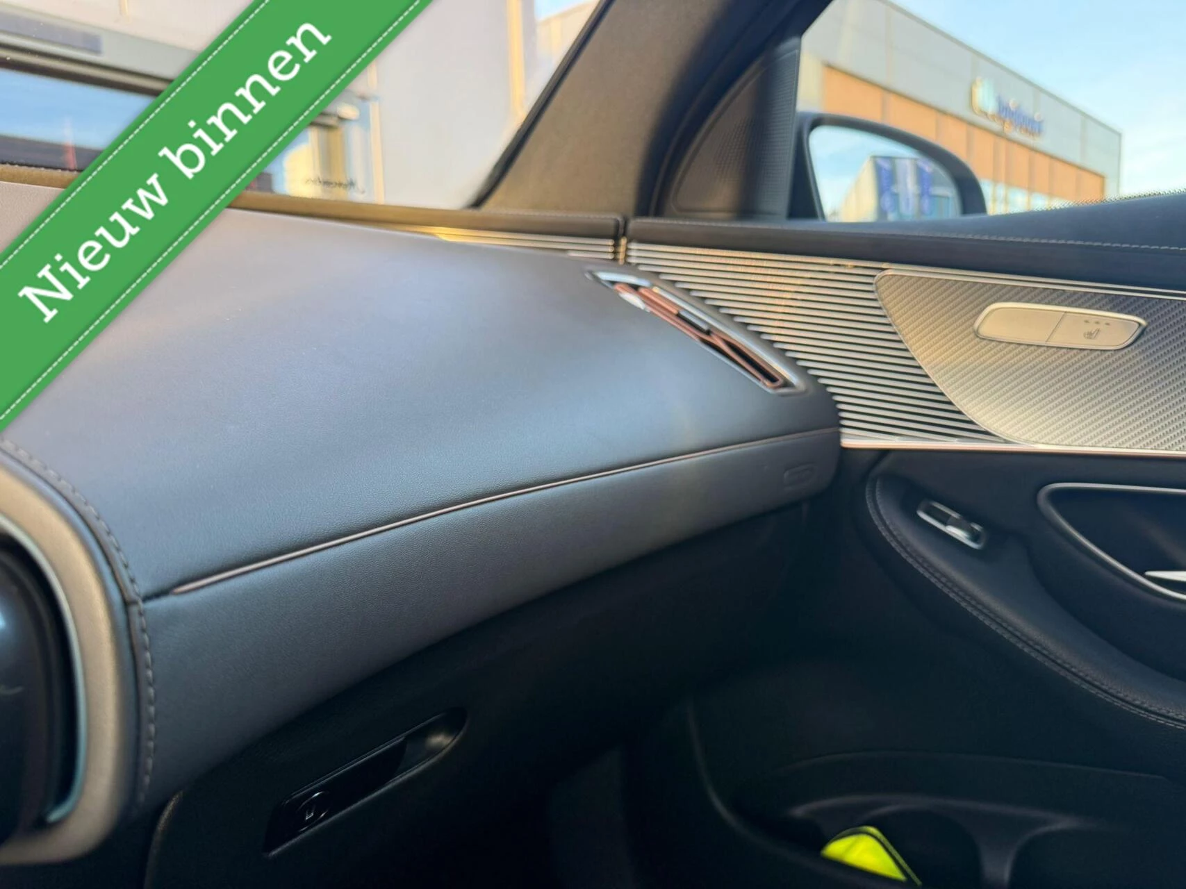 Hoofdafbeelding Mercedes-Benz EQC