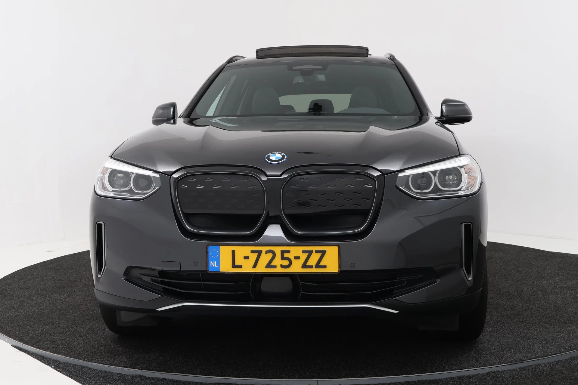 Hoofdafbeelding BMW iX3