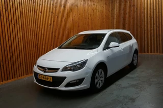 Hoofdafbeelding Opel Astra Opel Astra 1.6 CDTI SPORTS TOURER BUSINESS+