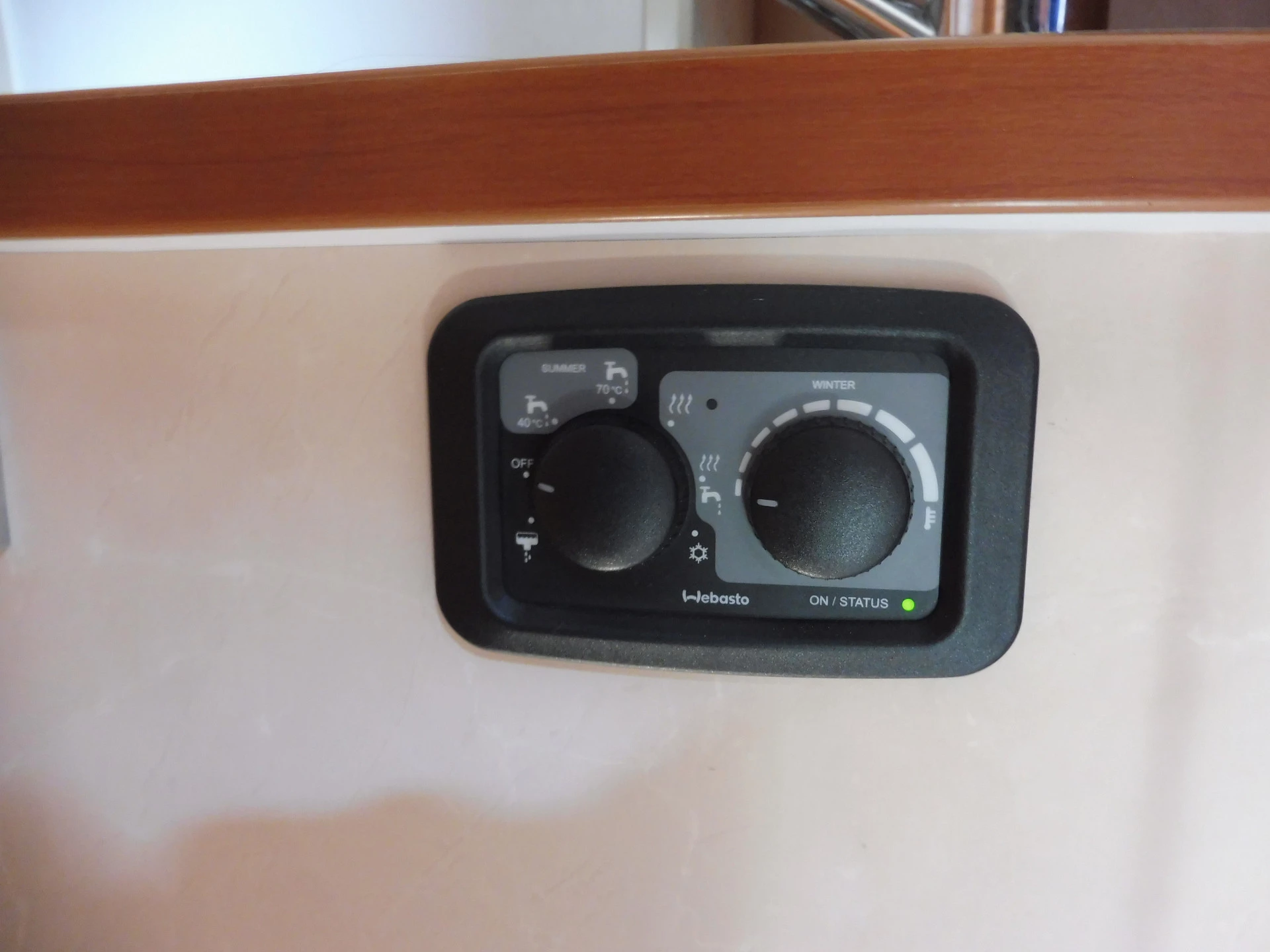 Hoofdafbeelding Challenger Mageo