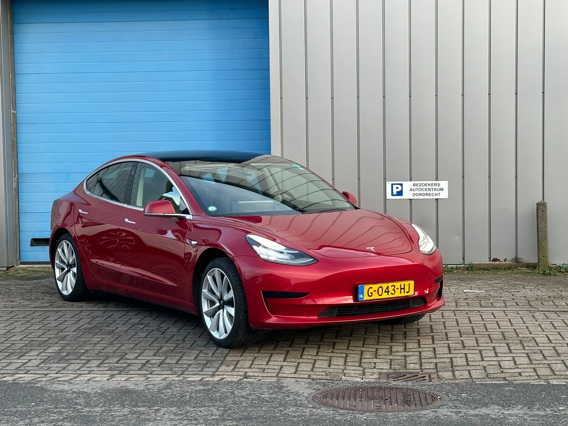 Hoofdafbeelding Tesla Model 3