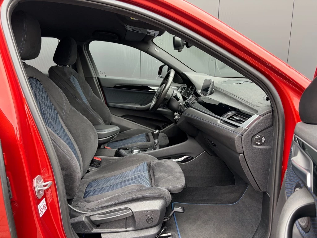 Hoofdafbeelding BMW X2