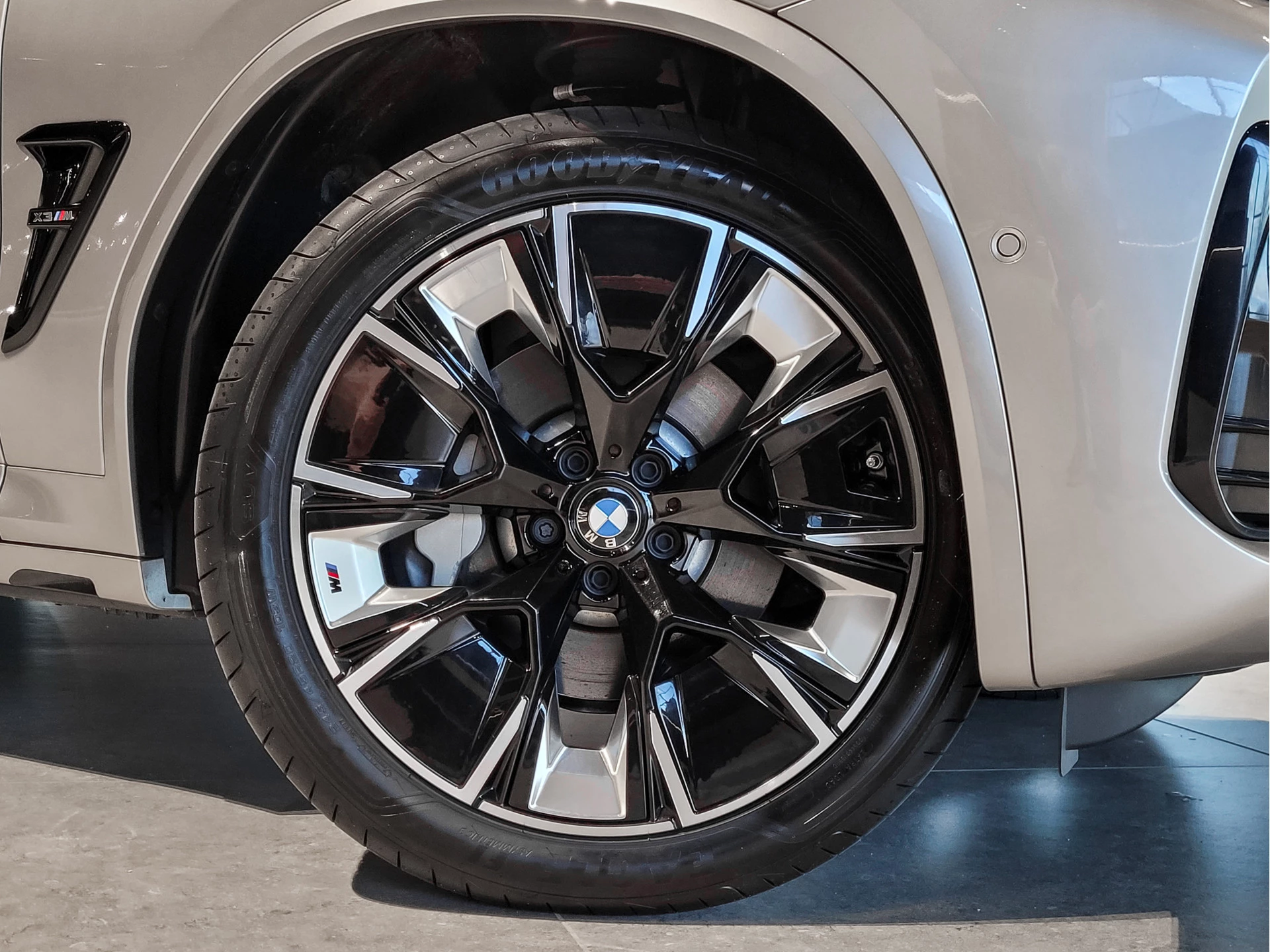 Hoofdafbeelding BMW iX3
