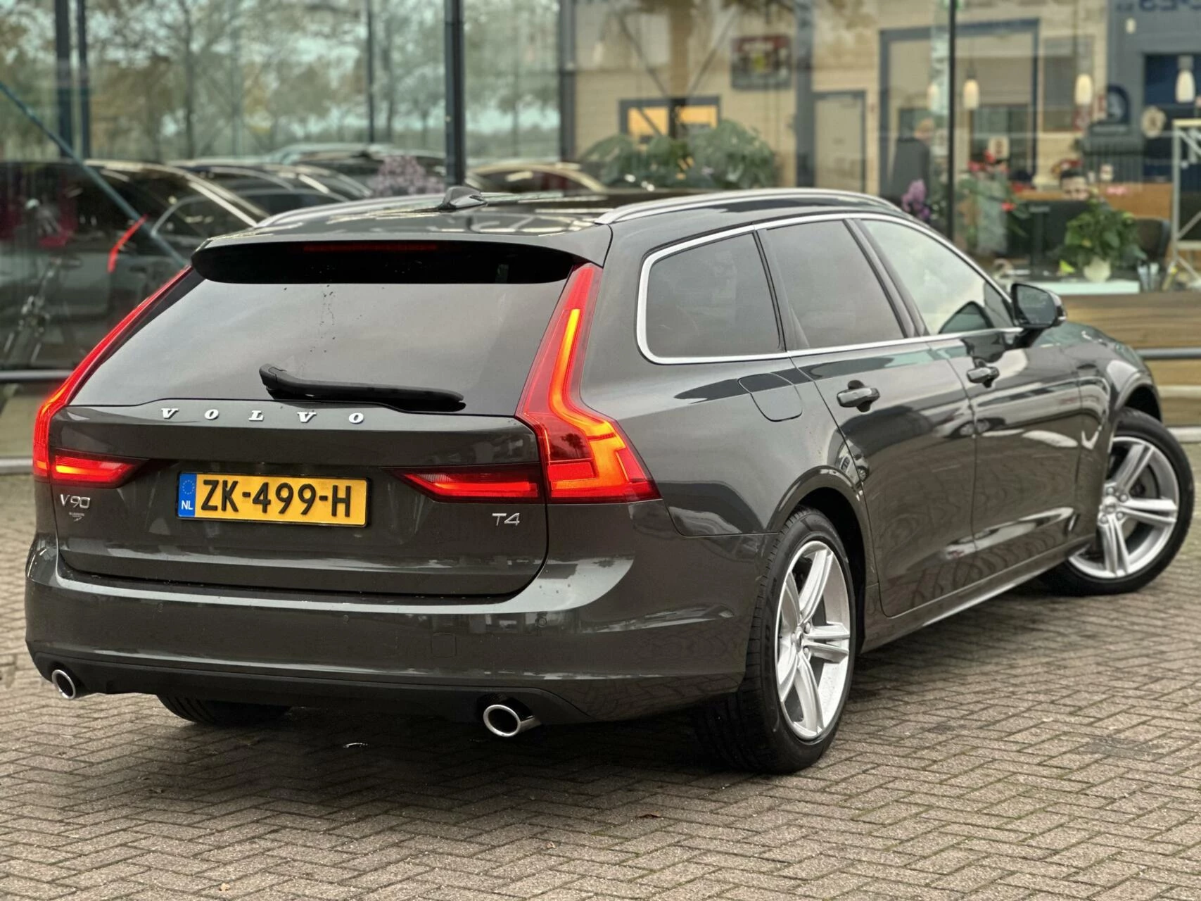 Hoofdafbeelding Volvo V90