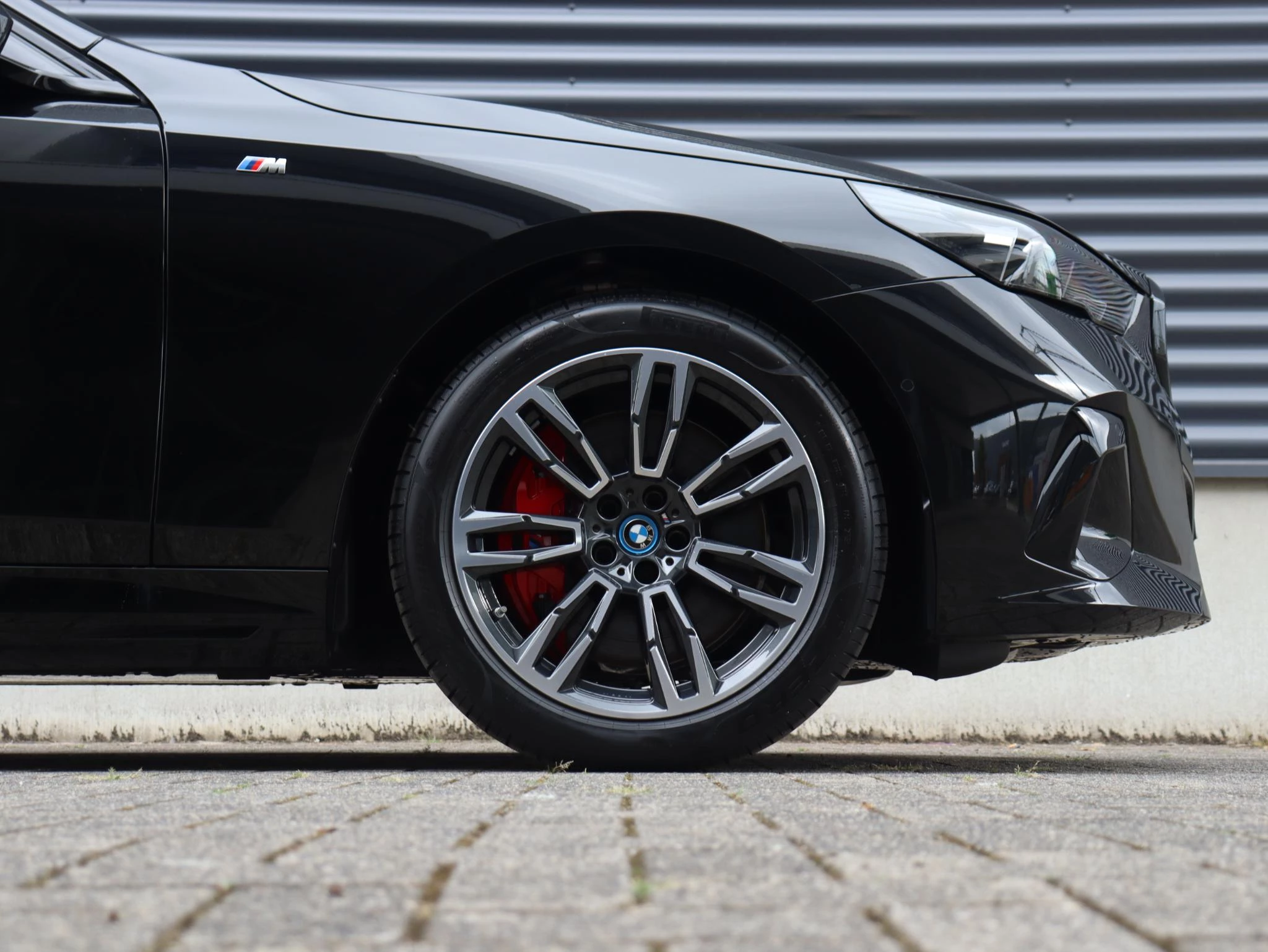 Hoofdafbeelding BMW i5