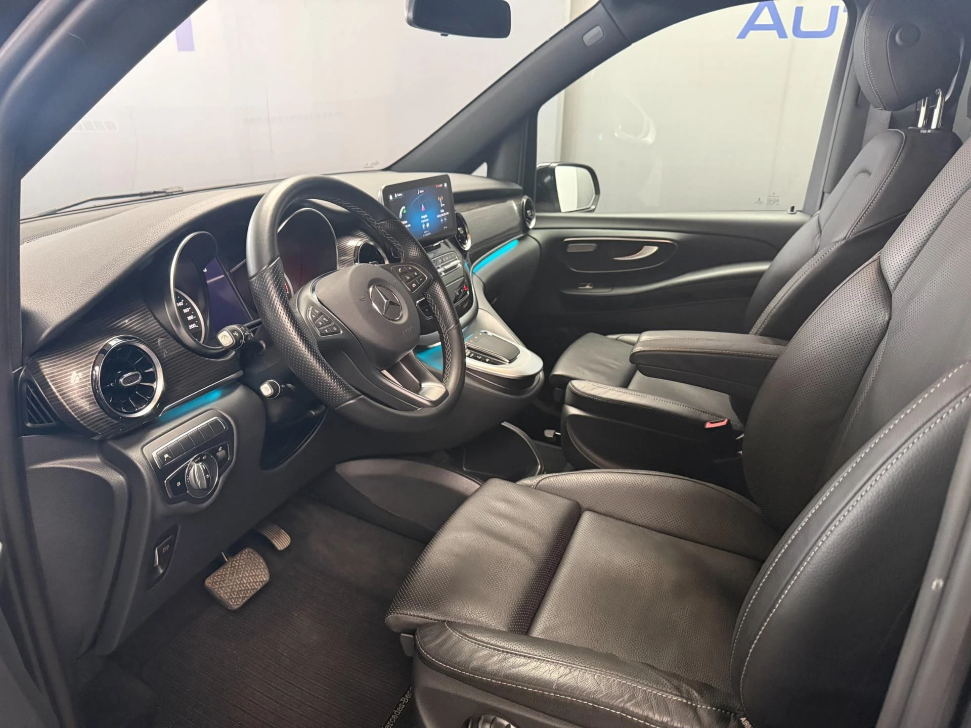 Hoofdafbeelding Mercedes-Benz EQV