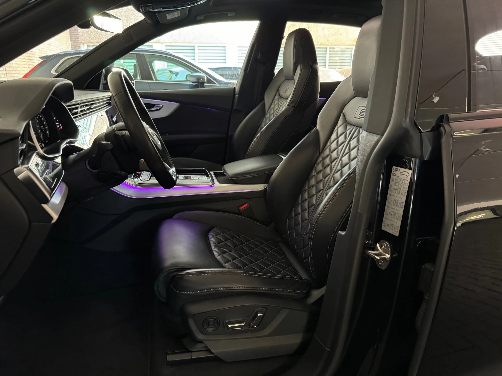 Hoofdafbeelding Audi Q8