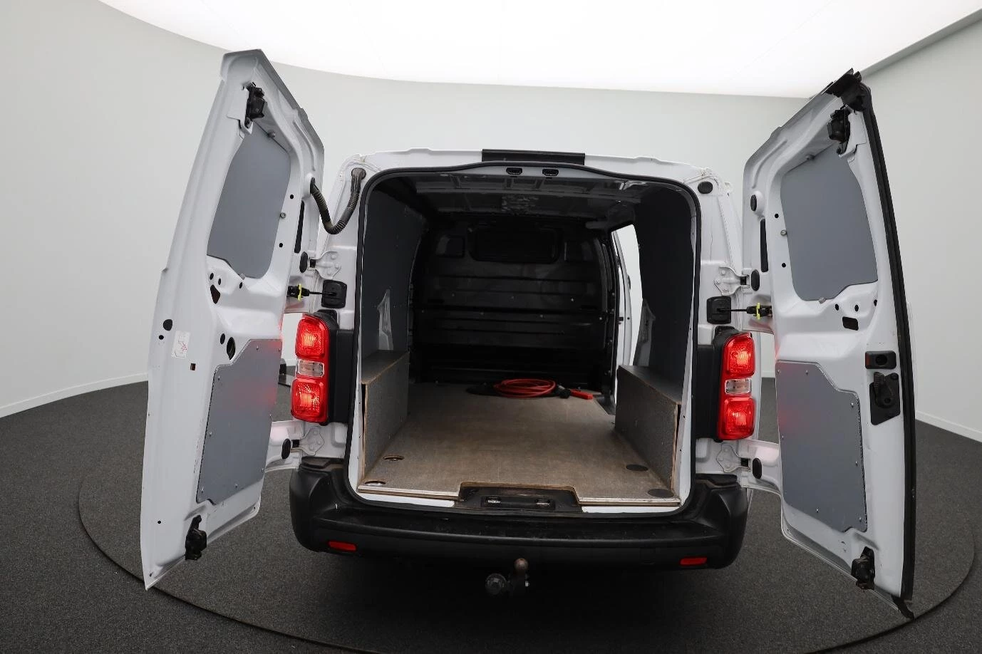 Hoofdafbeelding Peugeot e-Expert