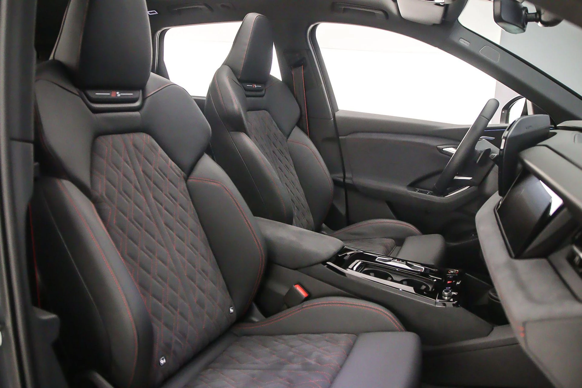 Hoofdafbeelding Audi SQ6 e-tron