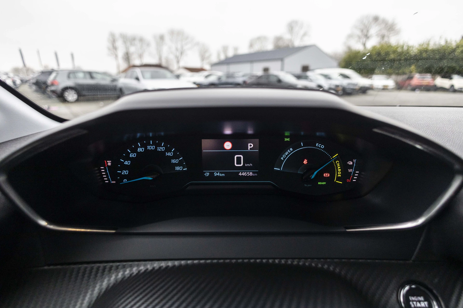 Hoofdafbeelding Peugeot e-208