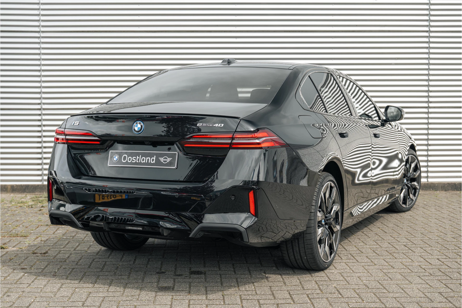 Hoofdafbeelding BMW i5