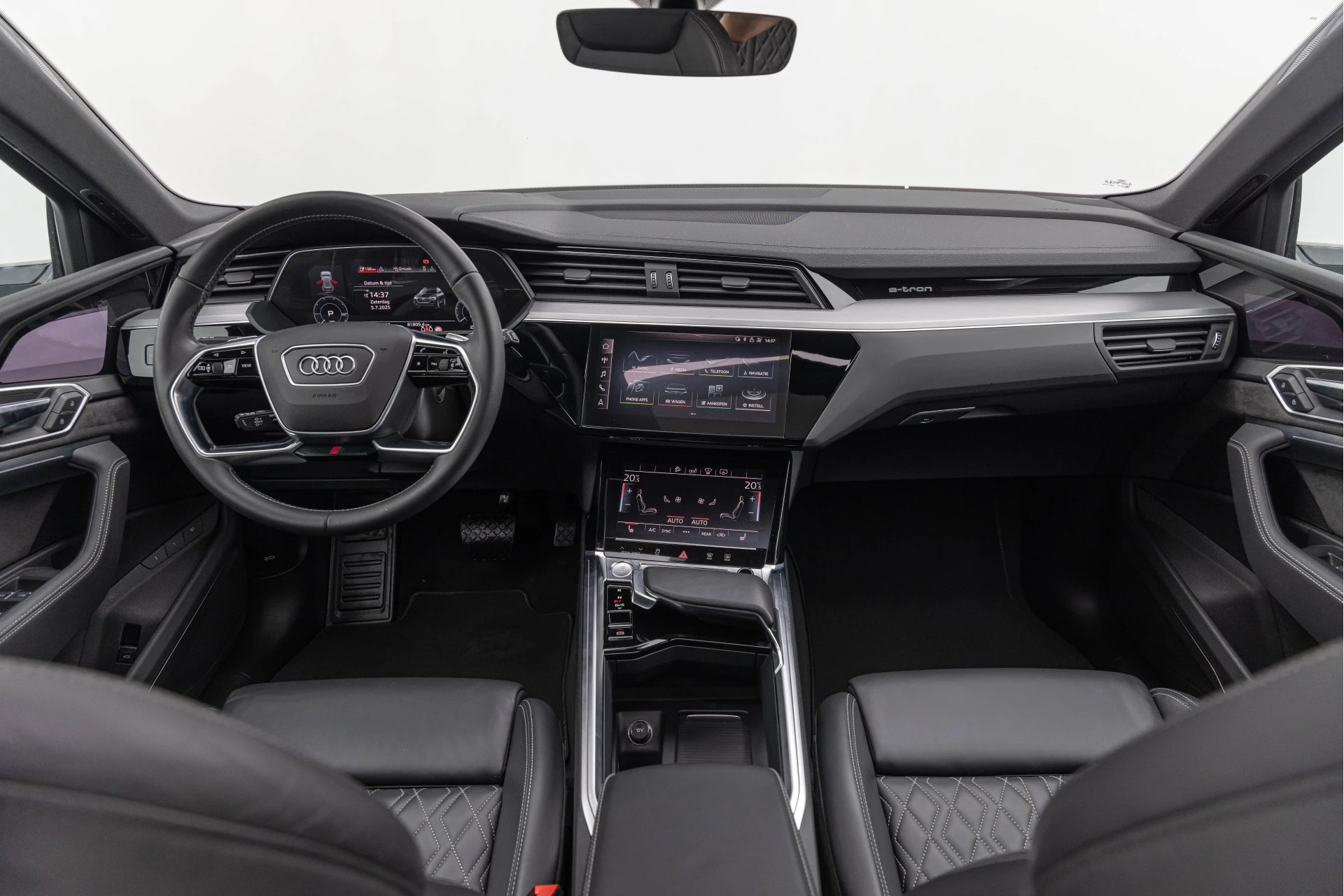 Hoofdafbeelding Audi e-tron