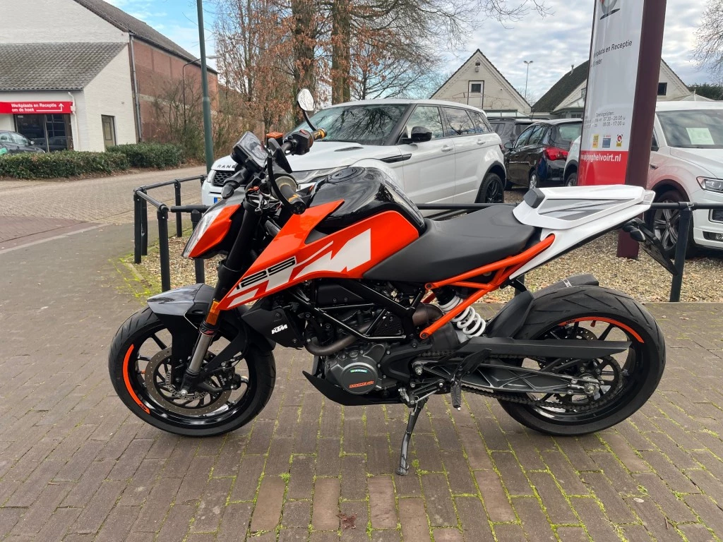 Hoofdafbeelding KTM 125