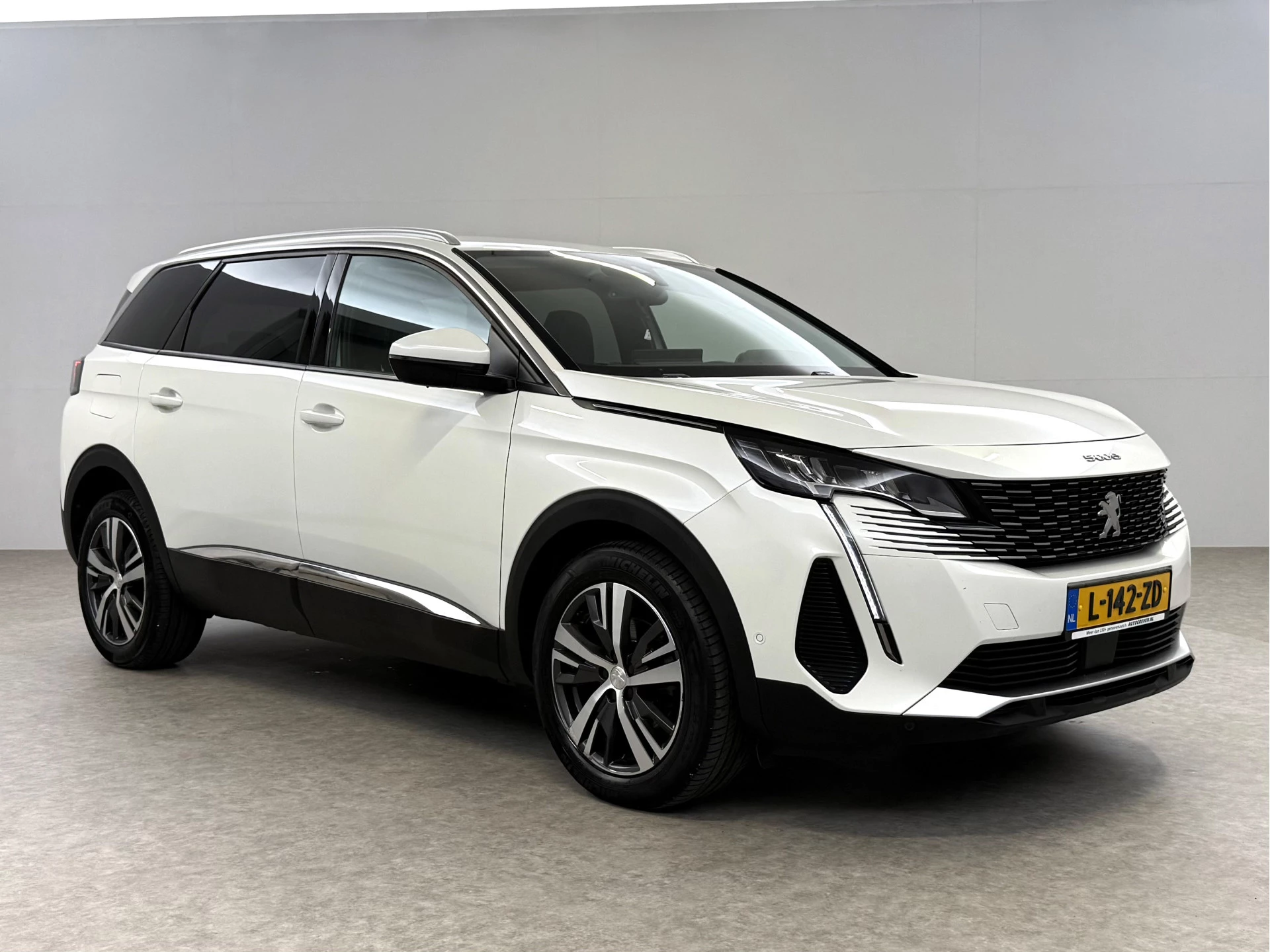 Hoofdafbeelding Peugeot 5008