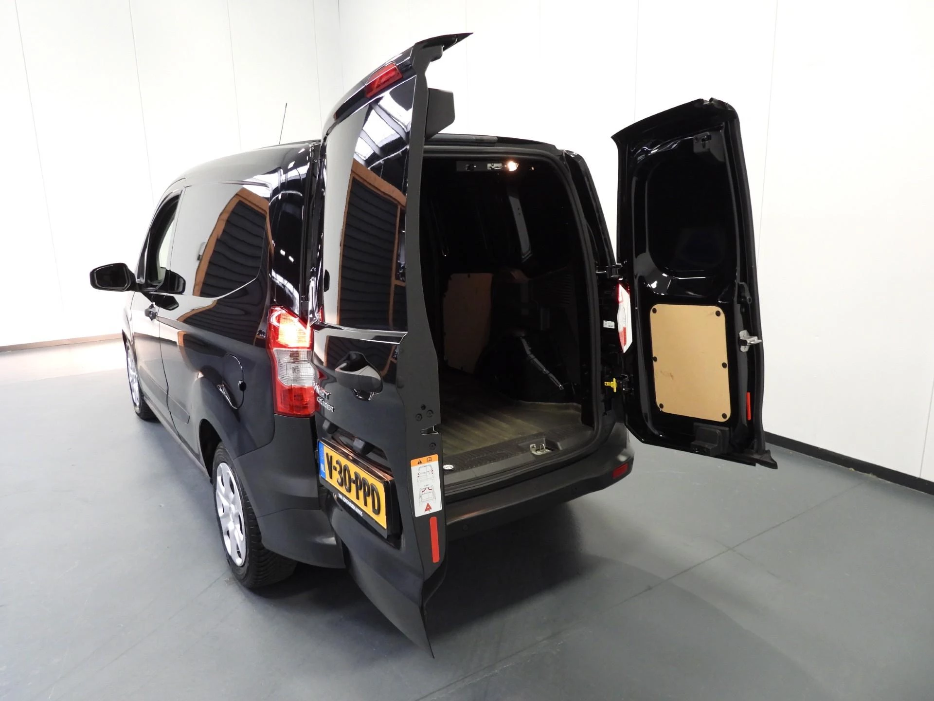 Hoofdafbeelding Ford Transit Courier