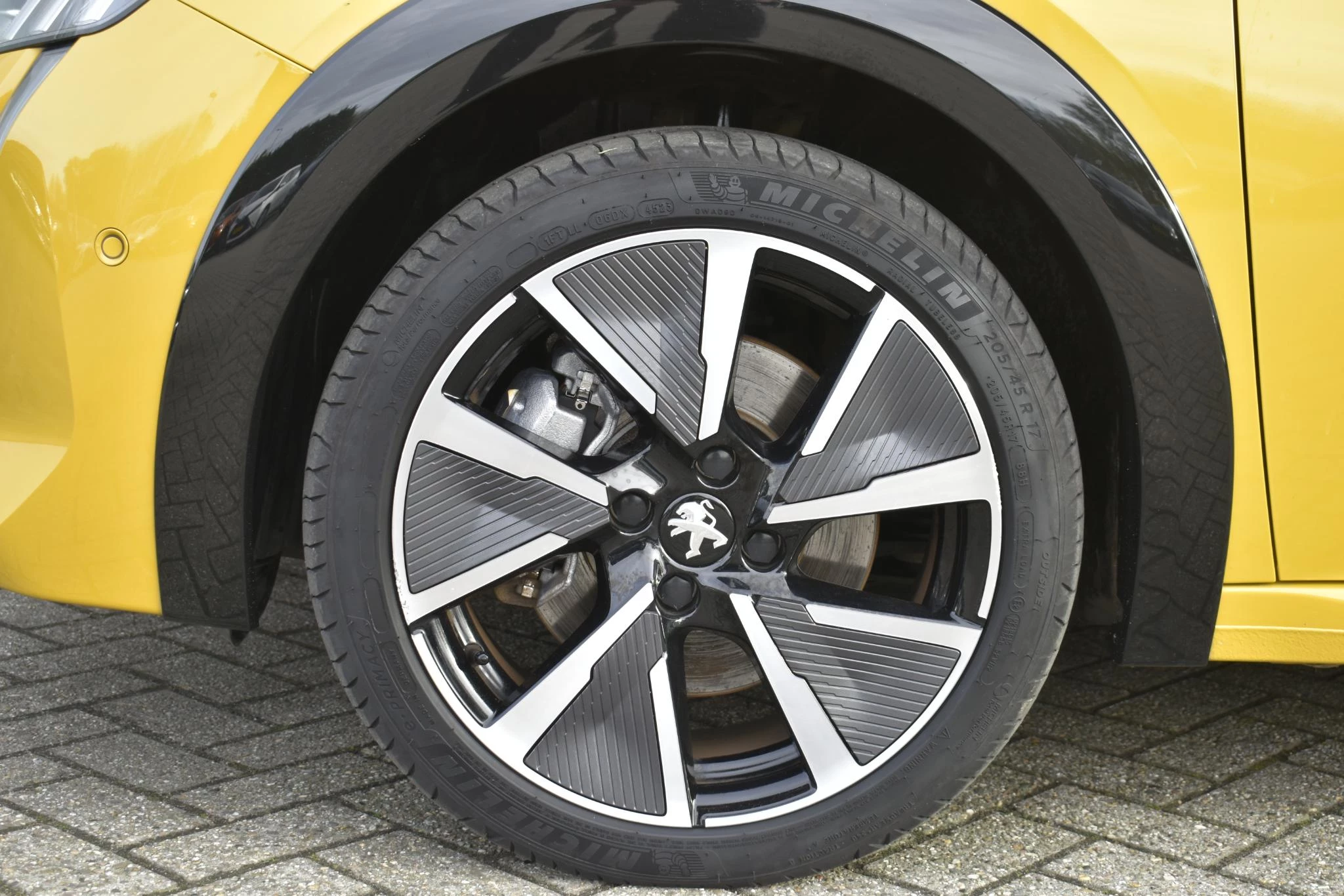 Hoofdafbeelding Peugeot e-208