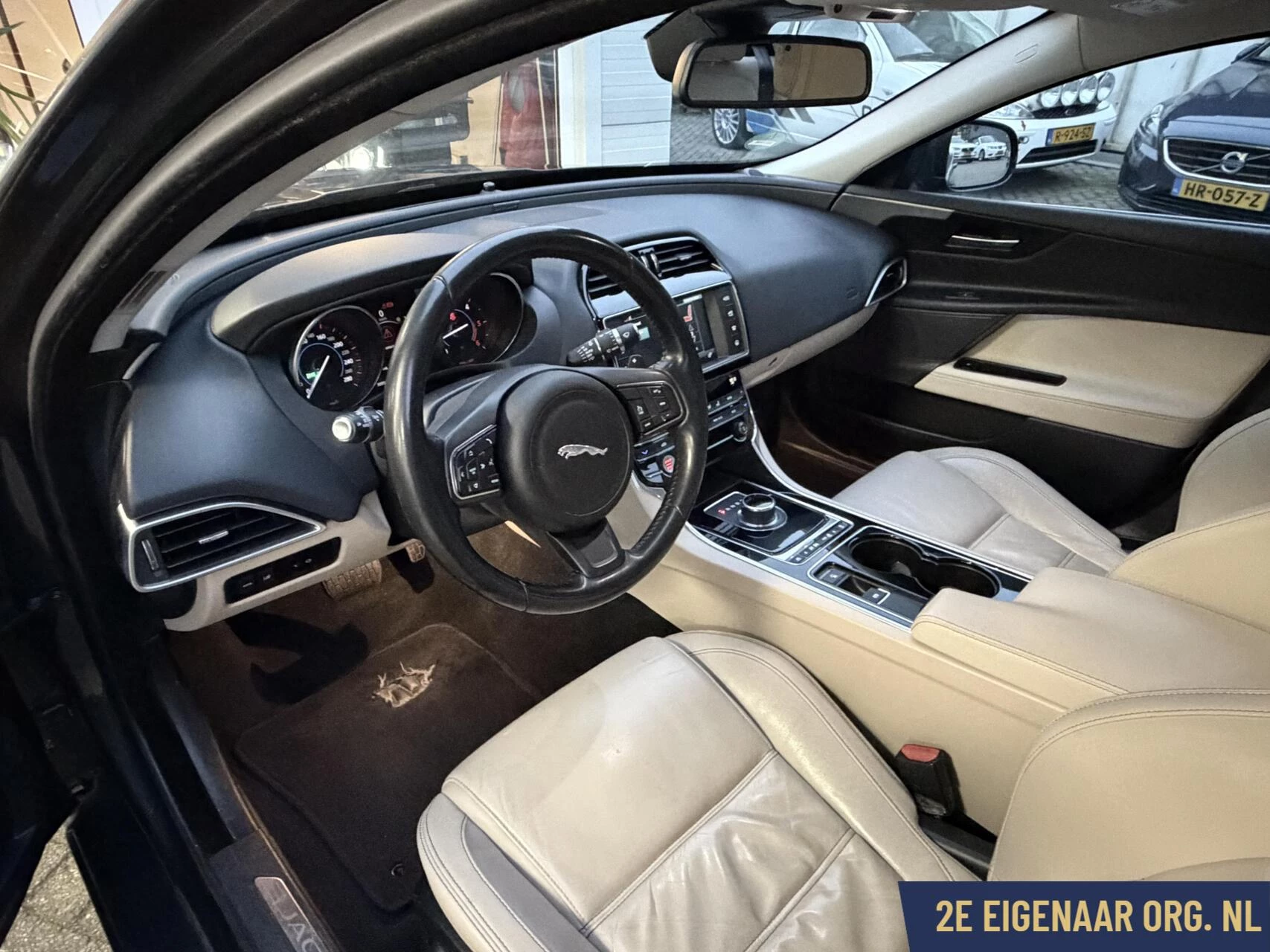 Hoofdafbeelding Jaguar XE