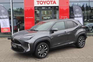 Hoofdafbeelding Toyota Yaris Cross Toyota Yaris Cross 1.5 Hybrid 115 Dynamic APPLE/ANDROID STOEL/STUURVERW. 17"LMV PRIVACY GLASS NAVI KEYLESS AD-CRUISE