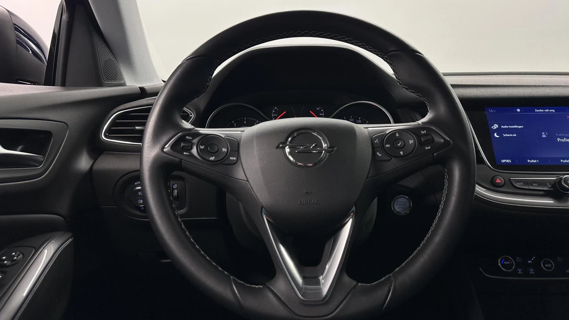 Hoofdafbeelding Opel Grandland X