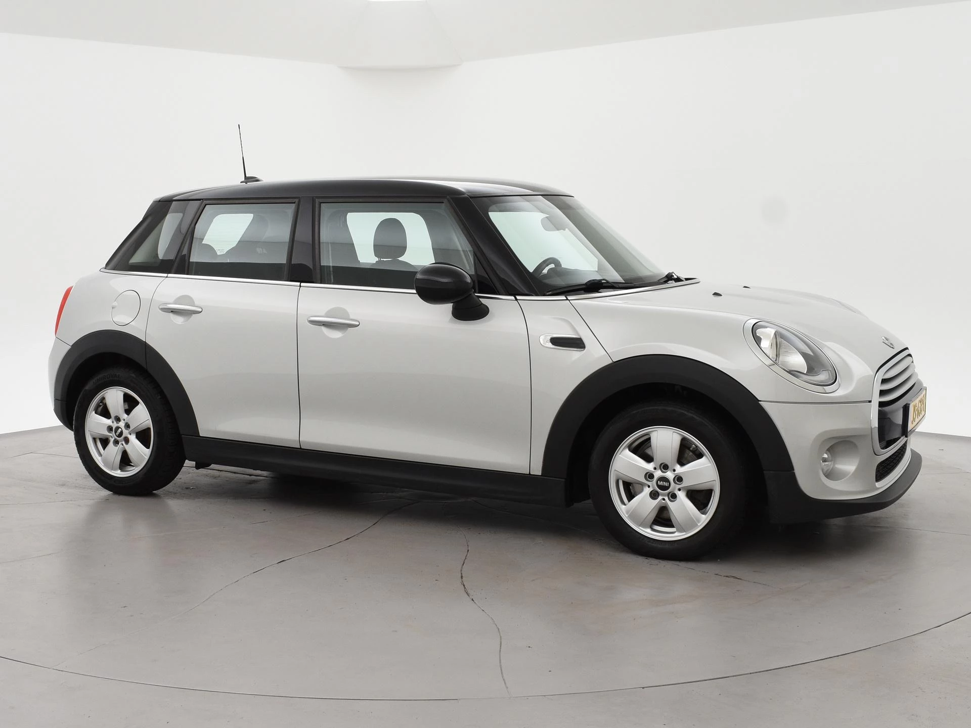 Hoofdafbeelding MINI 5-deurs