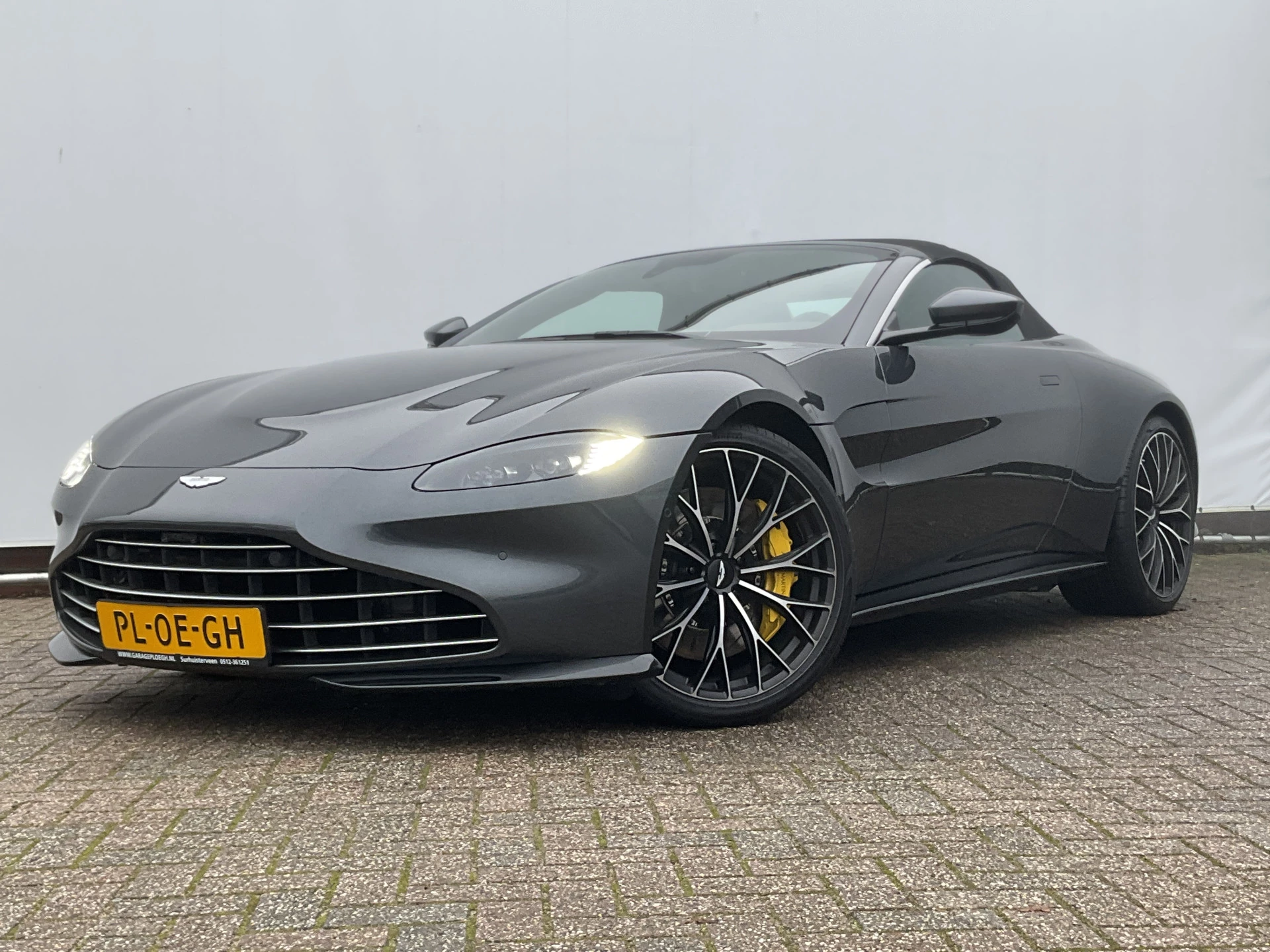 Hoofdafbeelding Aston Martin V8 Vantage