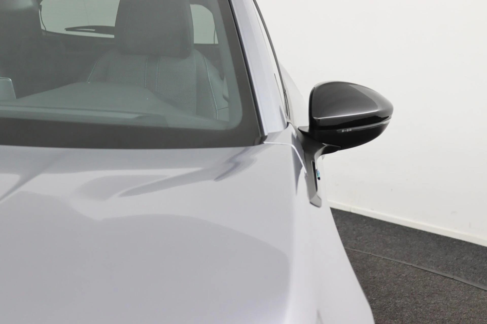 Hoofdafbeelding Peugeot e-2008