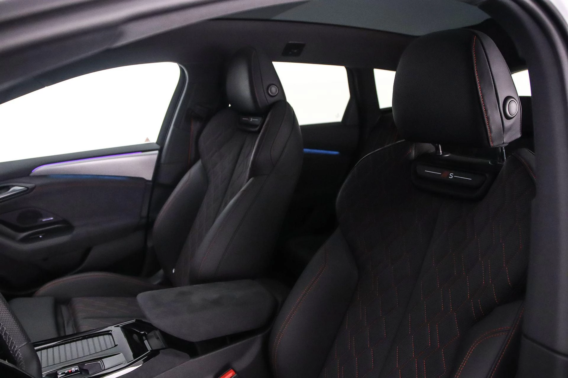 Hoofdafbeelding Audi A6 Avant e-tron