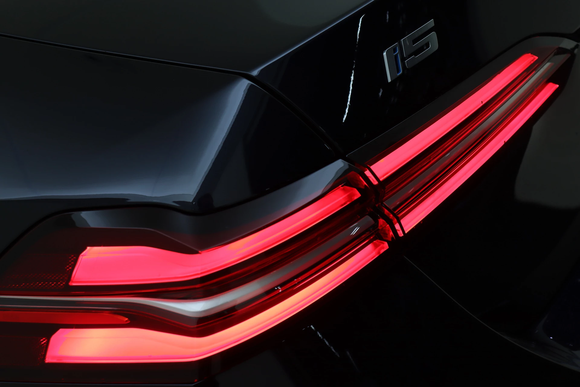 Hoofdafbeelding BMW i5