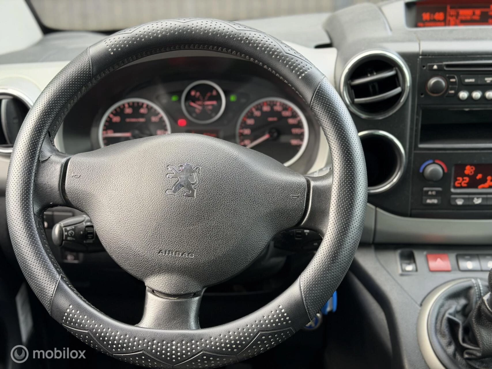 Hoofdafbeelding Peugeot Partner