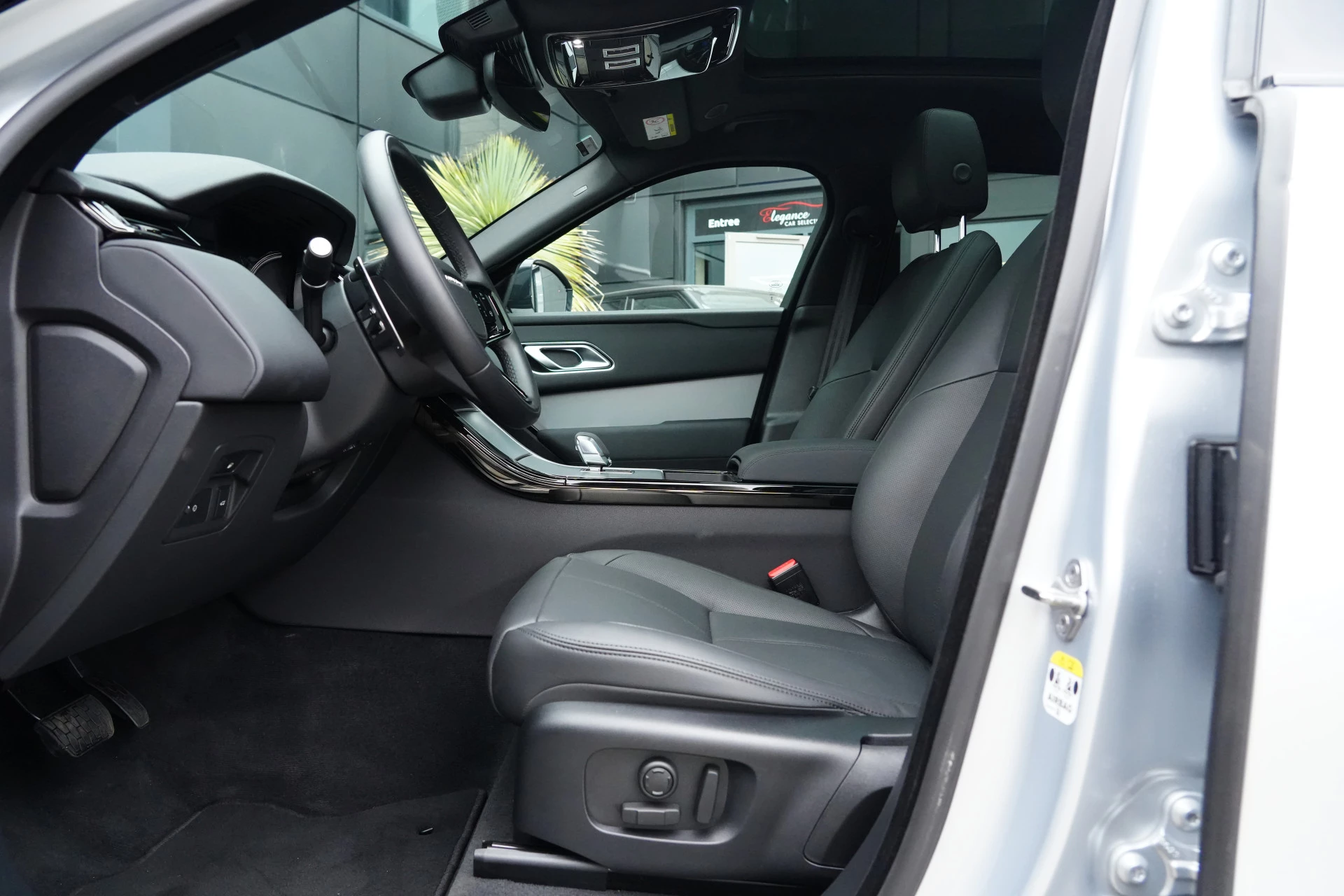 Hoofdafbeelding Land Rover Range Rover Velar