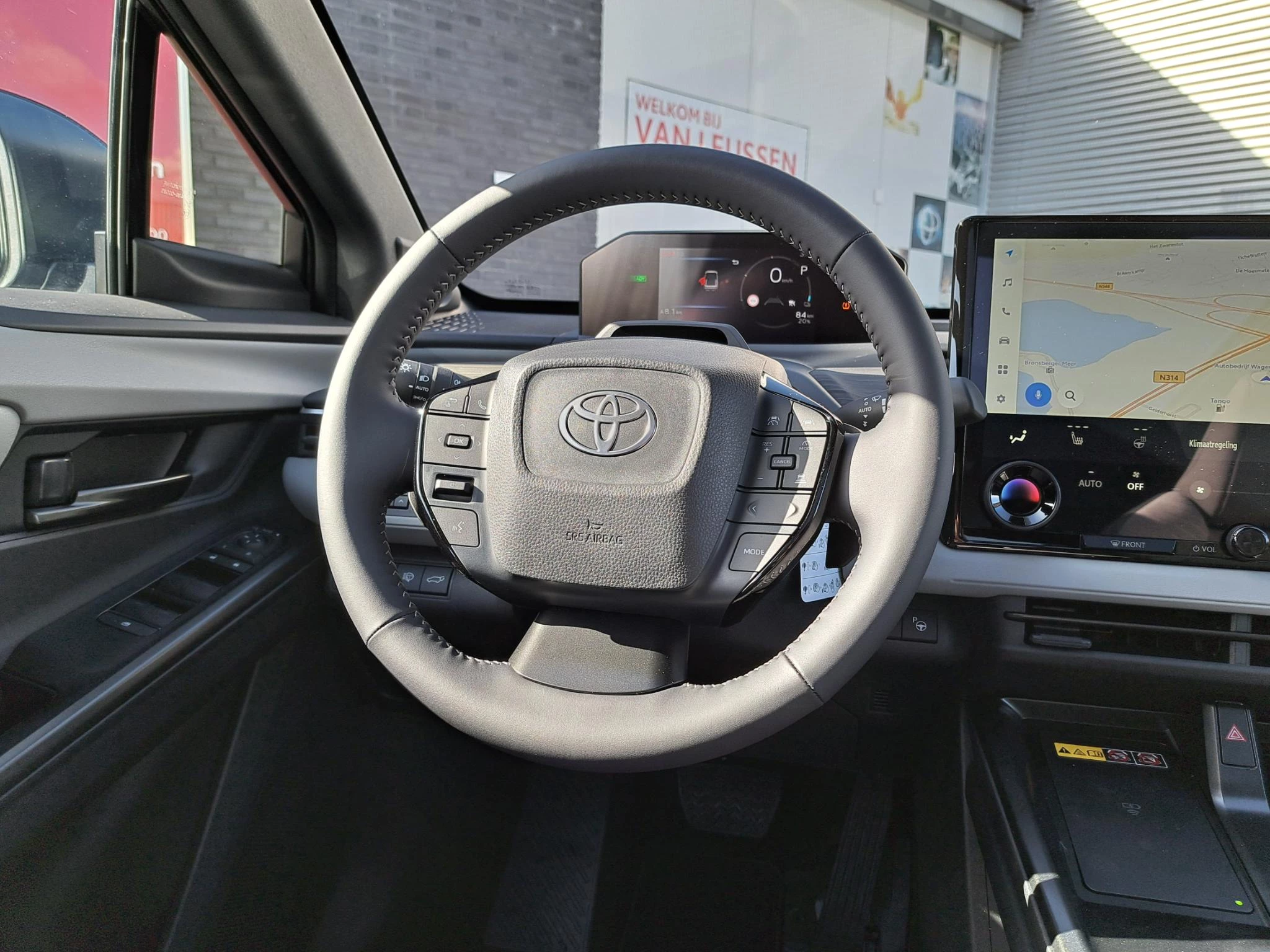 Hoofdafbeelding Toyota C-HR+