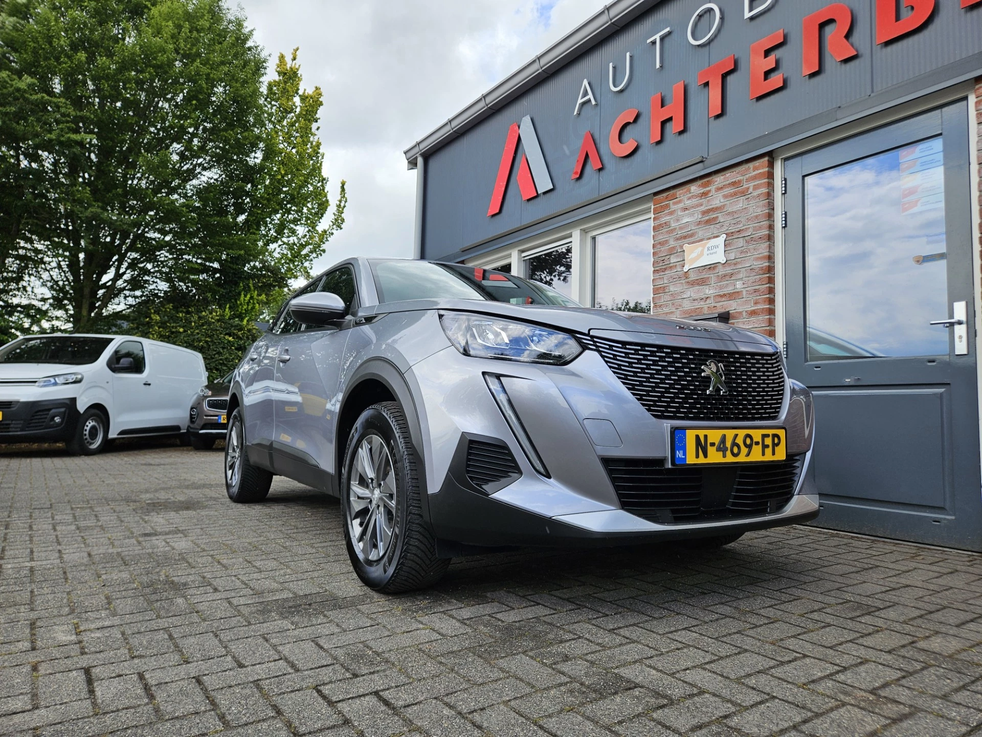 Hoofdafbeelding Peugeot e-2008