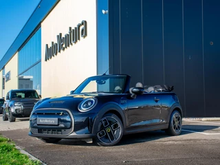 MINI Cabrio Mini Electric MINI Yours 33 kWh | Elektrisch | Camera l Adaptieve Cruise l Leder l Head-Up l Harman Kardon l 1 of 999 l