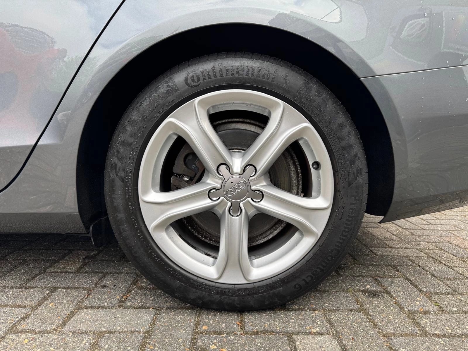 Hoofdafbeelding Audi A4
