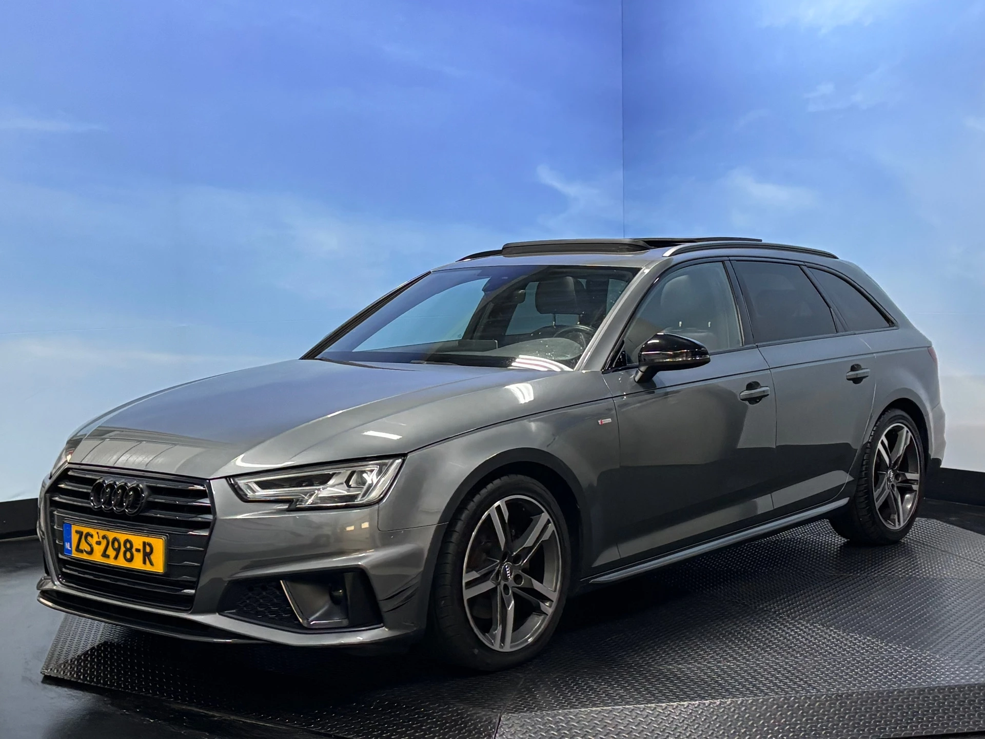 Hoofdafbeelding Audi A4