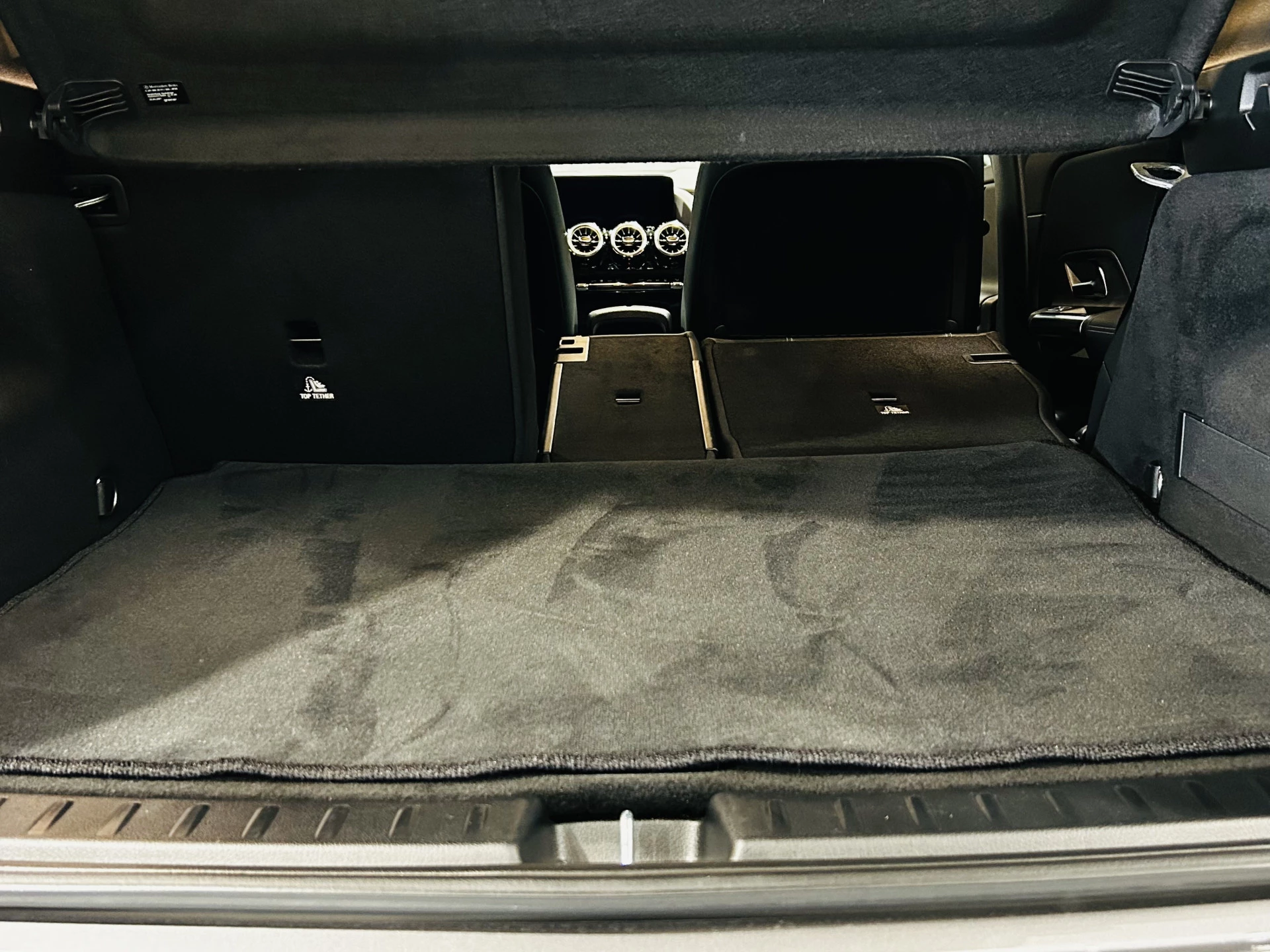 Hoofdafbeelding Mercedes-Benz EQA